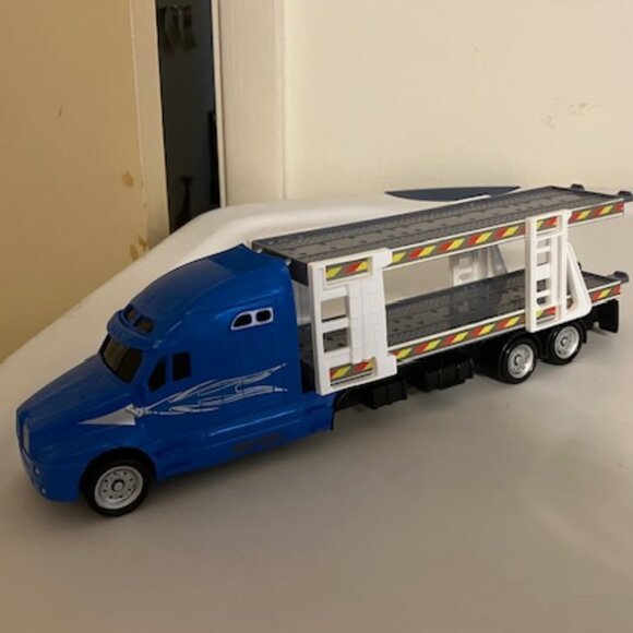 Big Truck by Brooklyn Lollipops - Picture 2 of 5